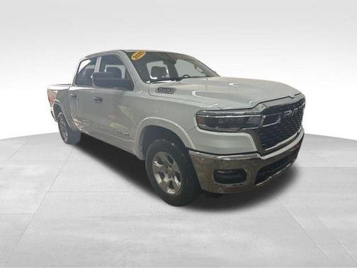 Bright White Clearcoat 2025 RAM 1500 Big Horn/Lone Star