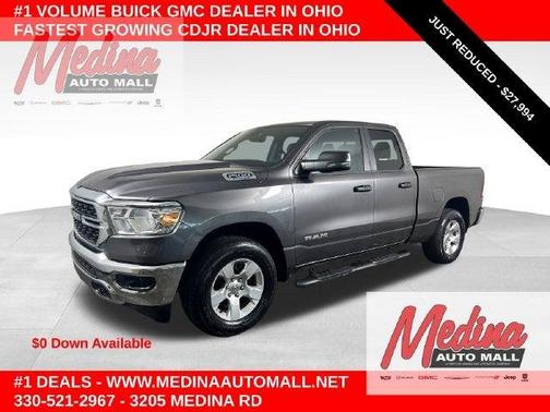 Granite Crystal Clearcoat Metallic 2024 RAM 1500 Big Horn/Lone Star