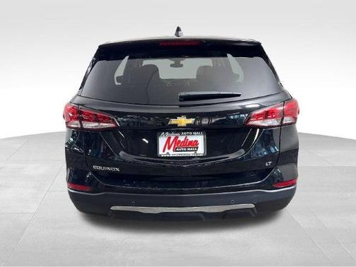 Mosaic Black Metallic 2024 Chevrolet Equinox LT