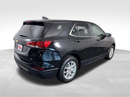 Mosaic Black Metallic 2024 Chevrolet Equinox LT