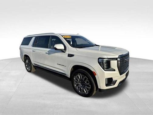 White Frost Tri-Coat 2023 GMC Yukon XL Denali Ultimate