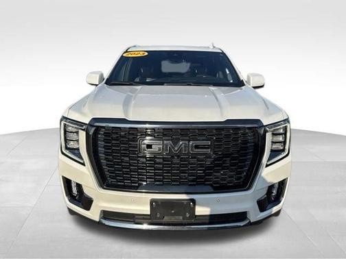 White Frost Tri-Coat 2023 GMC Yukon XL Denali Ultimate