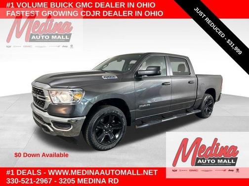 Granite Crystal Clearcoat Metallic 2024 RAM 1500 Big Horn/Lone Star