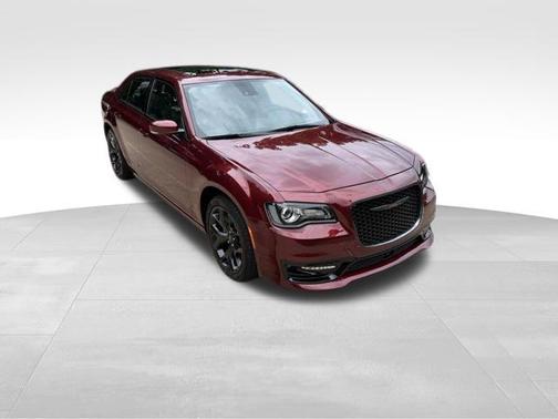 Velvet Red Pearlcoat 2023 Chrysler 300 S