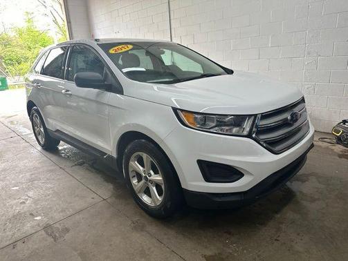 Oxford White 2017 Ford Edge SE