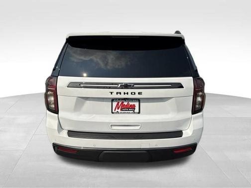 Summit White 2022 Chevrolet Tahoe Z71