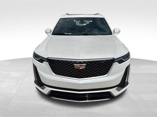 Crystal White Tri-Coat 2024 Cadillac XT6 Premium Luxury FWD