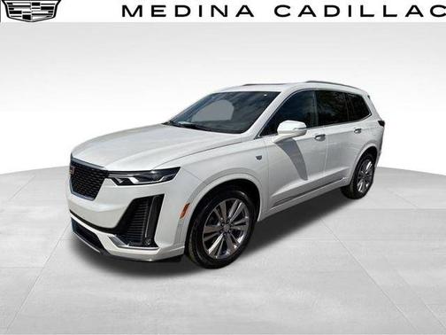 Crystal White Tri-Coat 2024 Cadillac XT6 Premium Luxury FWD