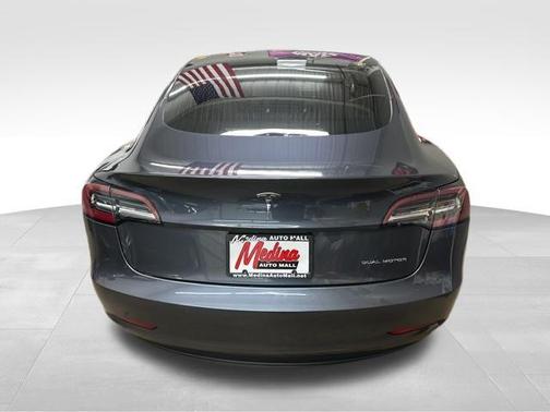 2019 Tesla Model 3 Long Range