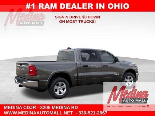 Granite Crystal Clearcoat Metallic 2026 RAM 1500 Big Horn/Lone Star