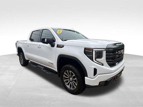 Summit White 2023 GMC Sierra 1500 AT4