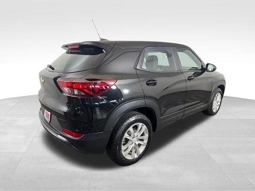 Mosaic Black Metallic 2023 Chevrolet Trailblazer LS