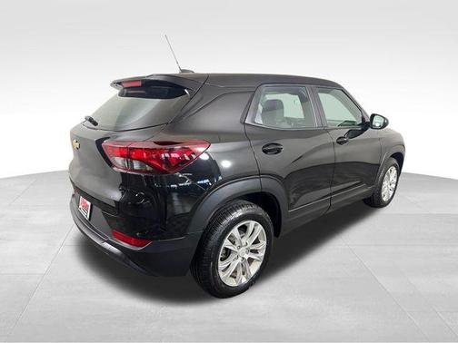 Mosaic Black Metallic 2023 Chevrolet Trailblazer LS