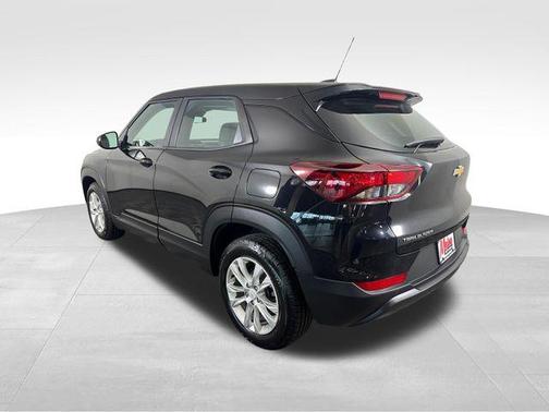 Mosaic Black Metallic 2023 Chevrolet Trailblazer LS