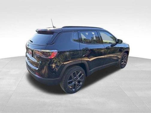 Diamond Black 2026 Jeep Compass Limited