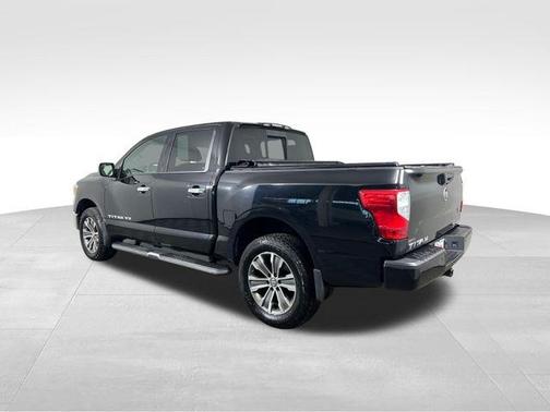 2018 Nissan Titan SL