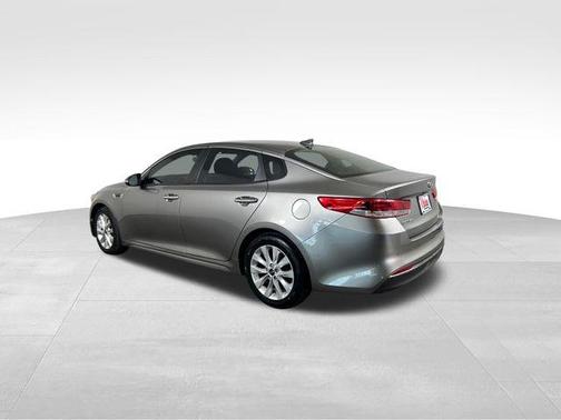 Titanium Silver 2018 Kia Optima LX