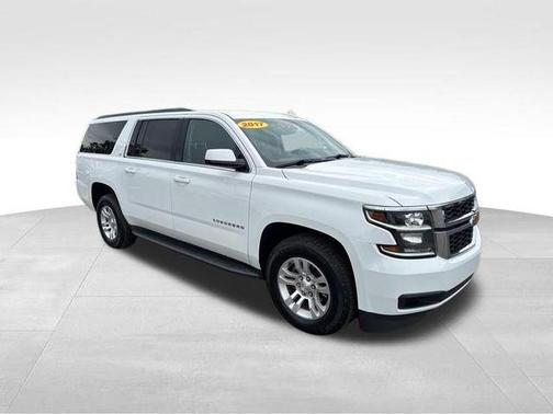 Summit White 2017 Chevrolet Suburban LT