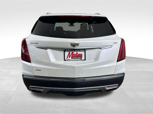 Crystal White Tri-Coat 2021 Cadillac XT5 Premium Luxury