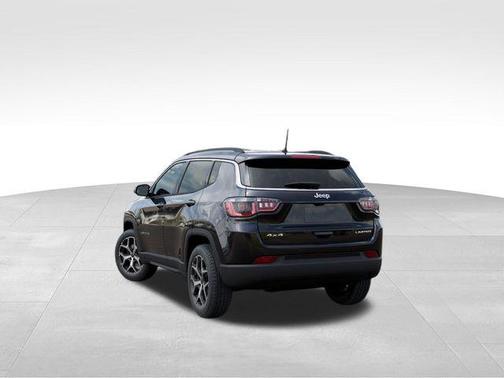 Diamond Black 2026 Jeep Compass Limited