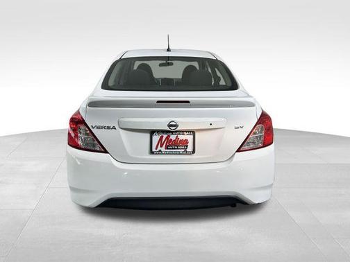 2018 Nissan Versa 1.6 SV