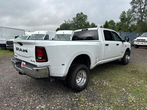 Bright White Clearcoat 2026 RAM 3500 Big Horn