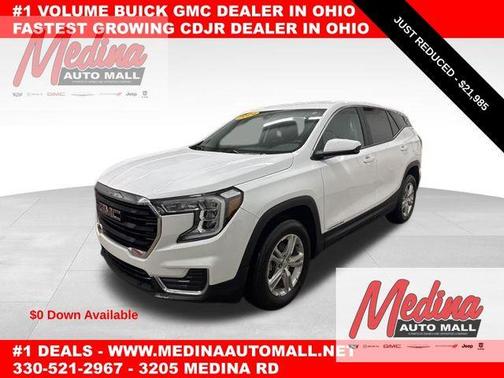 Summit White 2024 GMC Terrain SLE