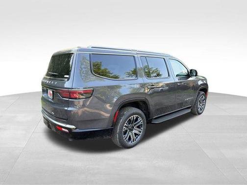 2025 Jeep Wagoneer Base