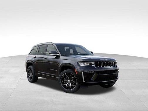 Diamond Black 2026 Jeep Grand Cherokee Summit
