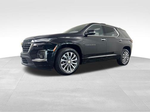 Mosaic Black Metallic 2023 Chevrolet Traverse Premier