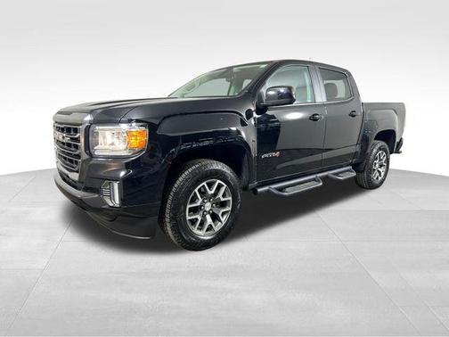 Onyx Black 2022 GMC Canyon AT4 w/Cloth