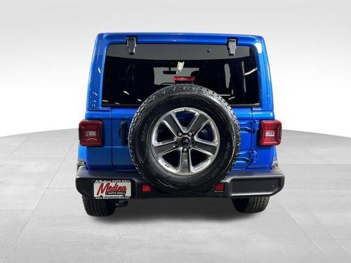 Hydro Blue Pearlcoat 2022 Jeep Wrangler Unlimited Sahara