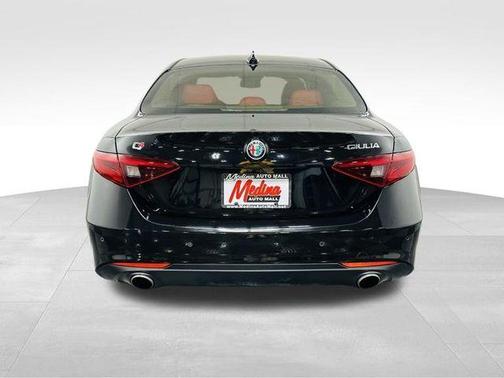 2019 Alfa Romeo Giulia Base