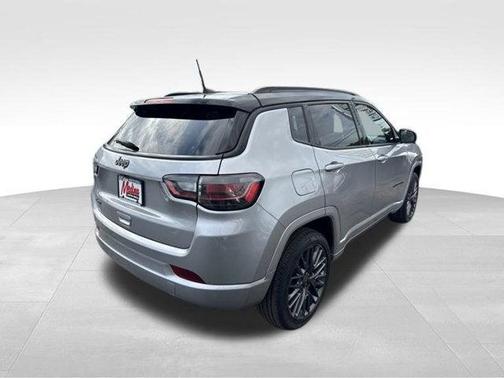 Billet Silver Metallic Clearcoat 2023 Jeep Compass Limited