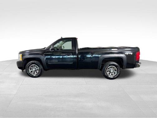 Black 2010 Chevrolet Silverado 1500 LT