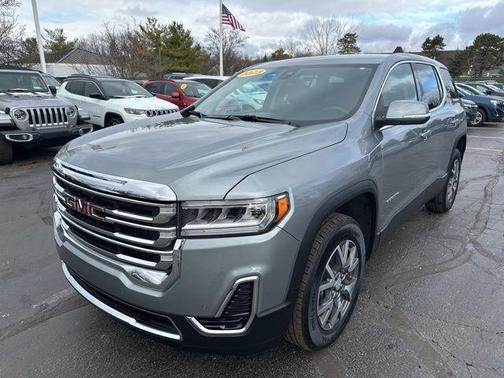 2023 GMC Acadia SLE