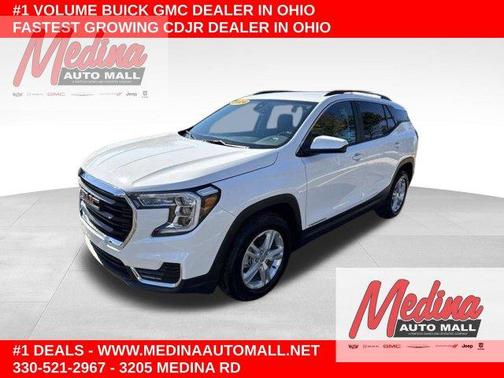 Summit White 2024 GMC Terrain SLE