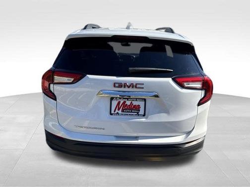 Summit White 2024 GMC Terrain SLE