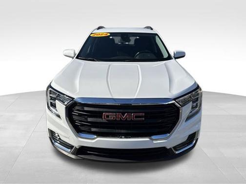 Summit White 2024 GMC Terrain SLE