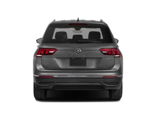 Platinum Gray Metallic 2023 Volkswagen Tiguan 2.0T SE