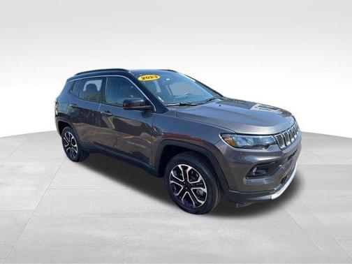 Granite Crystal Clearcoat Metallic 2023 Jeep Compass Limited