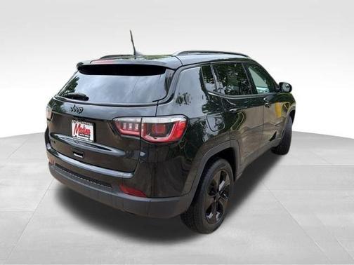 Diamond Black 2020 Jeep Compass Altitude