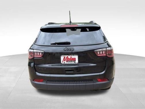 Diamond Black 2020 Jeep Compass Altitude