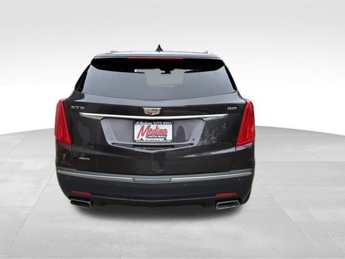 Dark Granite Metallic 2018 Cadillac XT5 Luxury