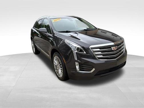 Dark Granite Metallic 2018 Cadillac XT5 Luxury