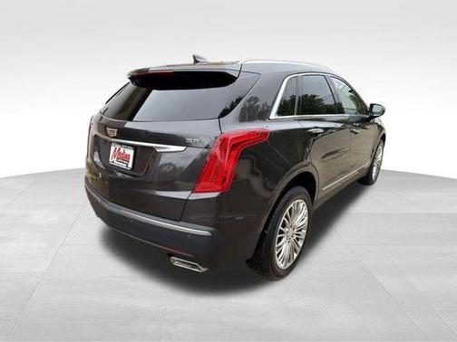 Dark Granite Metallic 2018 Cadillac XT5 Luxury