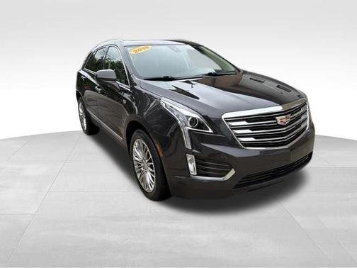 Dark Granite Metallic 2018 Cadillac XT5 Luxury