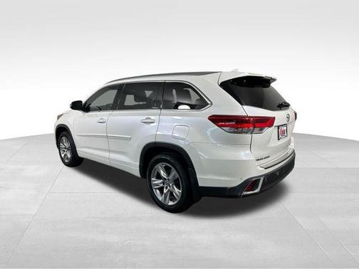 Blizzard Pearl 2017 Toyota Highlander Limited