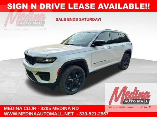 2025 Jeep Grand Cherokee Laredo