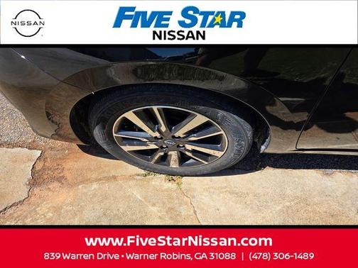 Black 2025 Nissan Versa 1.6 SV